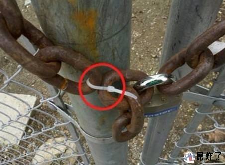 小偷看到这锁链直接笑死了